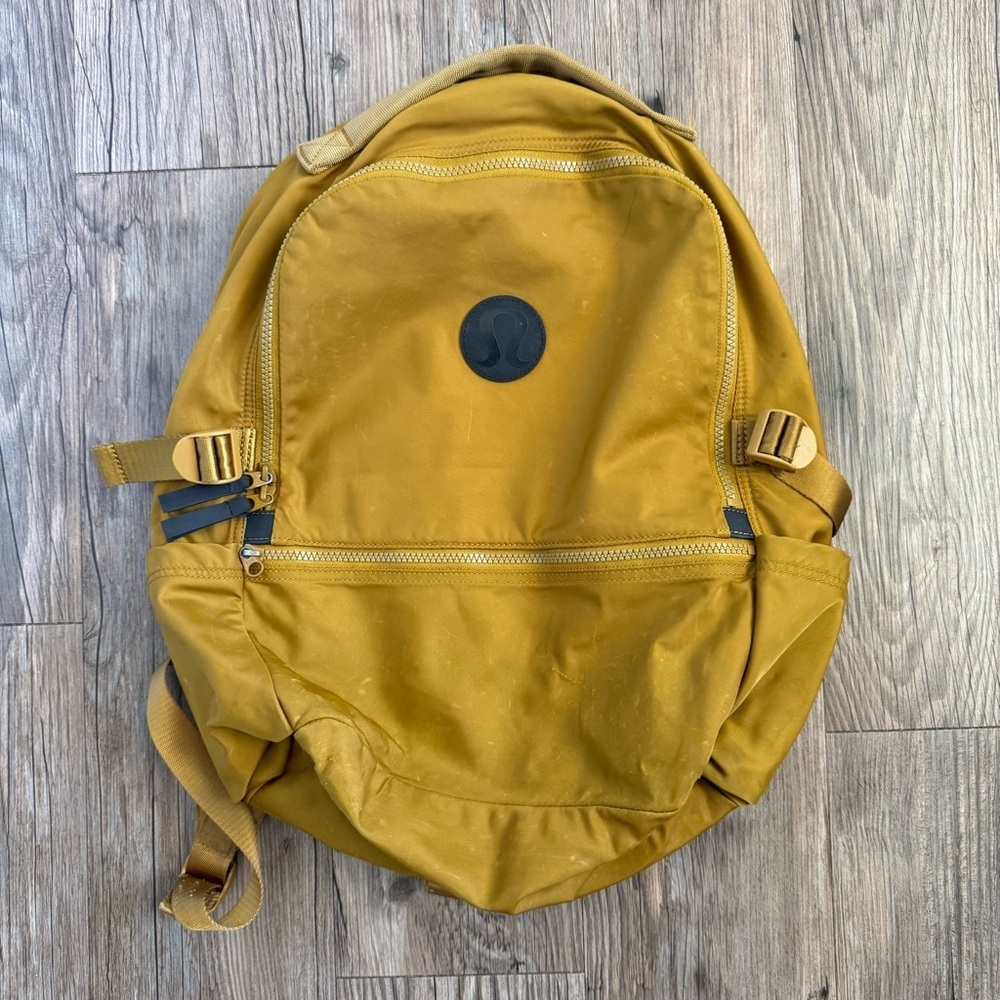 Lululemon Athletica Crew Backpack 22L Burnt Camel - Picture 2 of 8